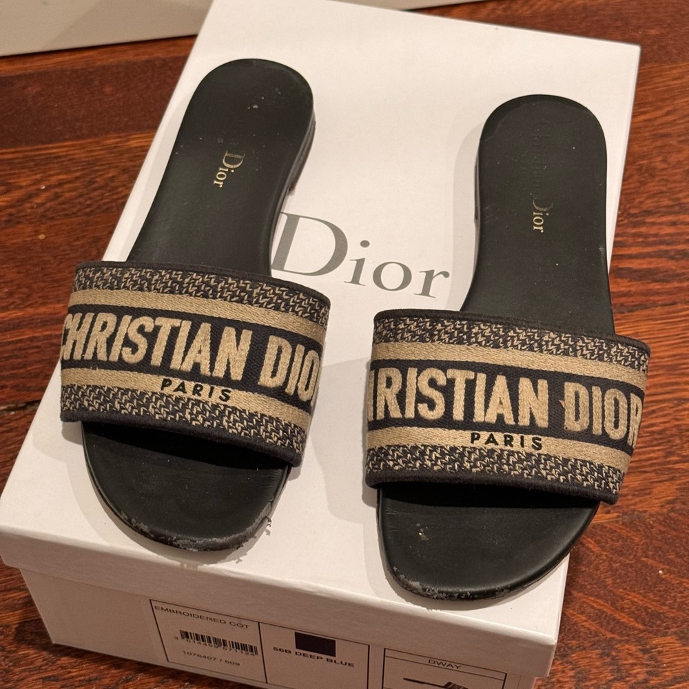 Dway Slides